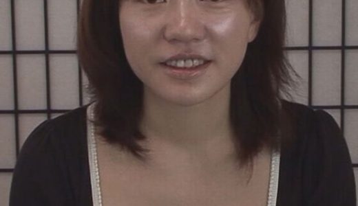 おっとりし過ぎて婚期を逃した美人熟女！エッチもさぞかしおとなしいかと思いきや喉奥まで咥える絶品技を披露！ガッツリ立たせて中出しセックス！